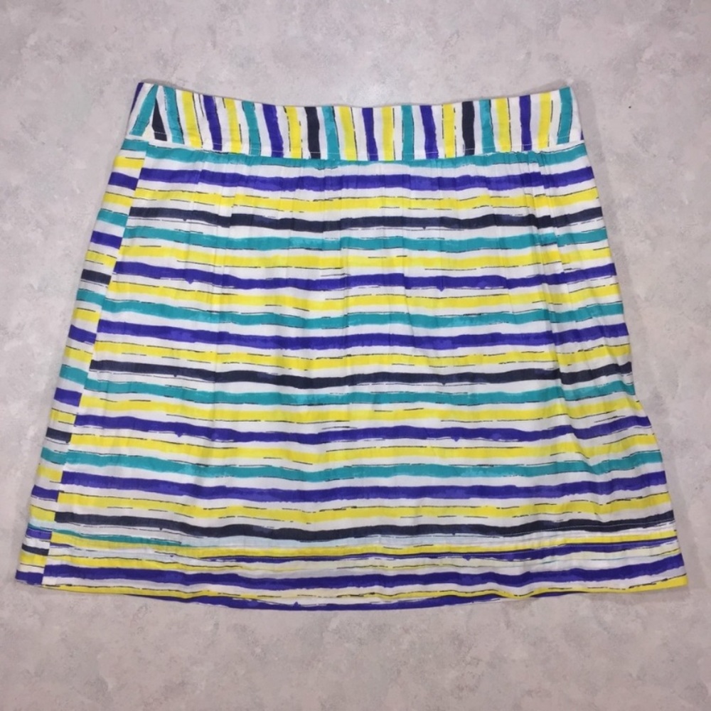 Ann Taylor women LOFT Skirt Stripped Size 8 A-Line